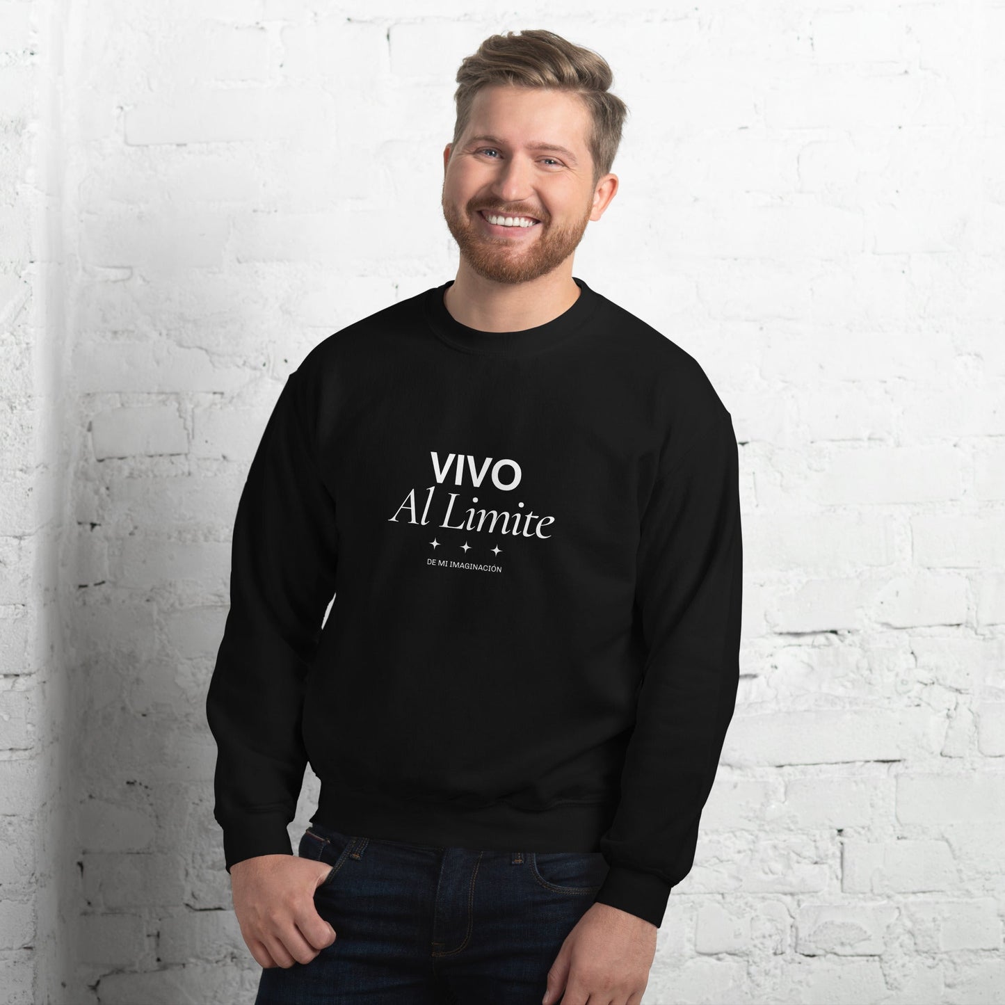 Sudadera clásica unisex: "Vivo al límite de mi imaginación" - La Charlatana