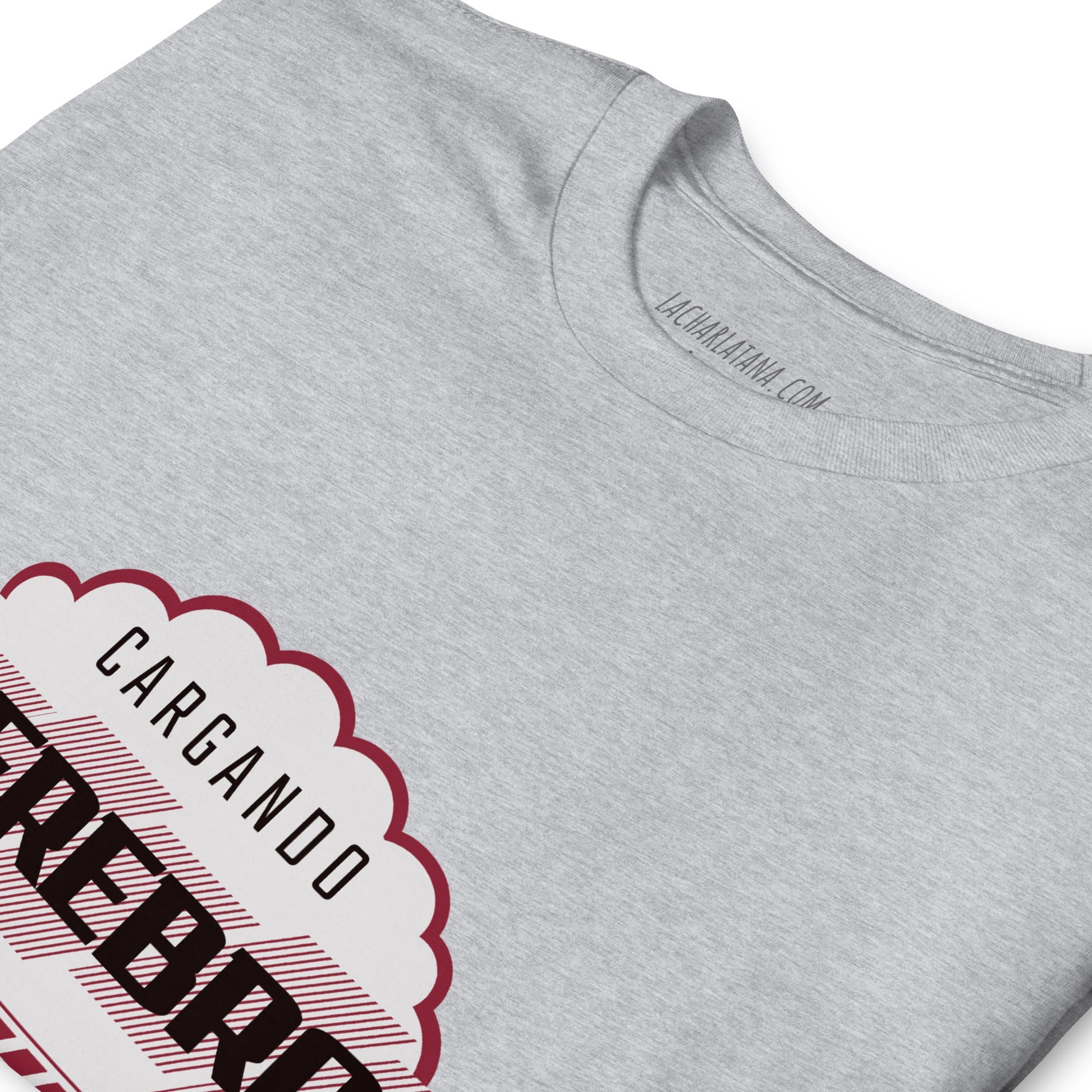 Camiseta clásica unisex: "Cargando cerebro" - La Charlatana