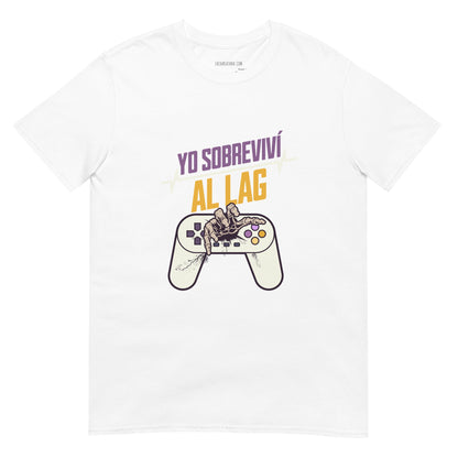 Camiseta clásica unisex: "Yo sobreviví al LAG" - La Charlatana